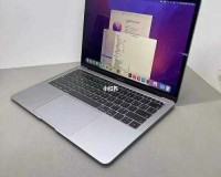 19 岁 MacBookPro 欧美市场的发展历程：探索与变革